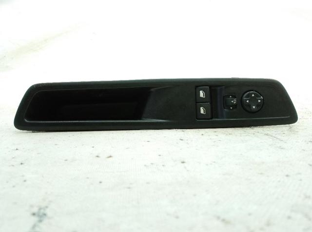Unidade de botões dianteira esquerda de controlo de elevador de vidro 96784561ZD OPEL