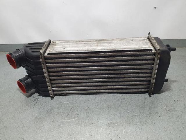 Radiador de intercooler 9680275480 PEUGEOT