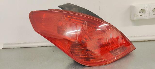 Lanterna traseira esquerda 9680425780 PEUGEOT