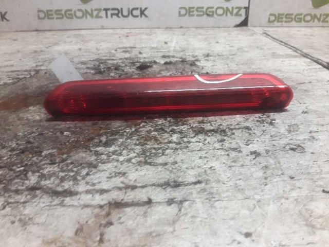 Sinal de parada traseiro adicional 9680426580 PEUGEOT