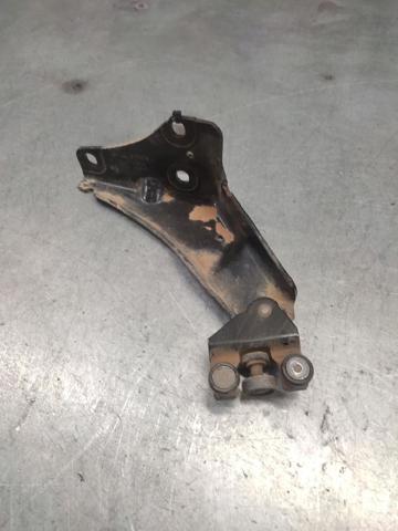 Rolo esquerdo inferior da porta lateral (deslizante) 9680486780 PEUGEOT