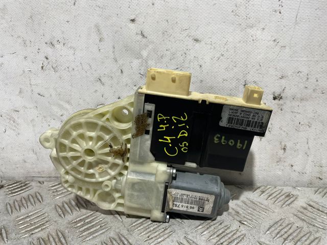 Motor de acionamento de vidro da porta dianteira esquerda 9681575280 PEUGEOT