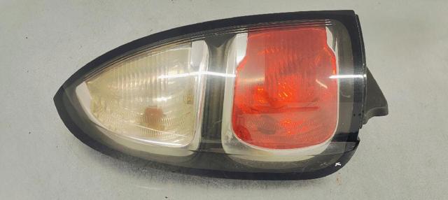 Lanterna traseira esquerda 9681727280 PEUGEOT