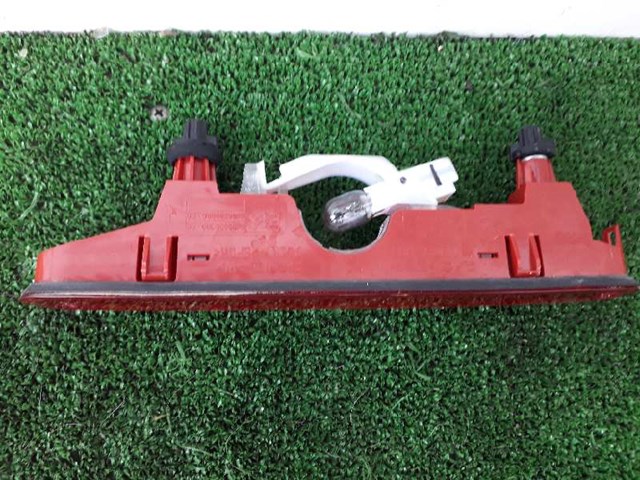 Sinal de parada traseiro adicional Citroen Berlingo K9