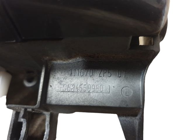 Suporte de maçaneta externa da porta de portas direitas 9684559980 PEUGEOT