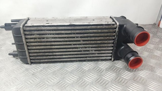 Radiador de intercooler 9684946380 PEUGEOT