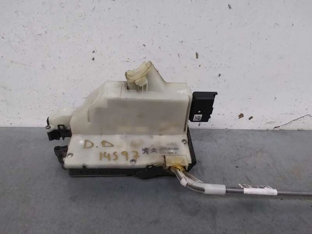 Fecho da porta dianteira direita 9685351480 PEUGEOT