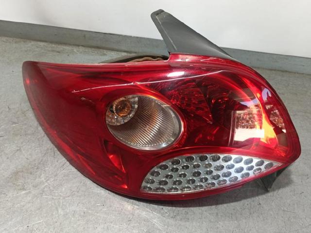 Lanterna traseira esquerda 9685618280 PEUGEOT