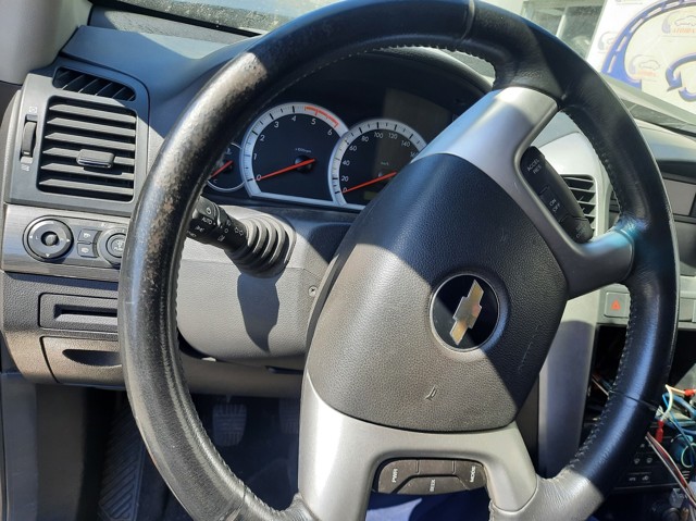 Suporte de amortecedor dianteiro 96863981 GM