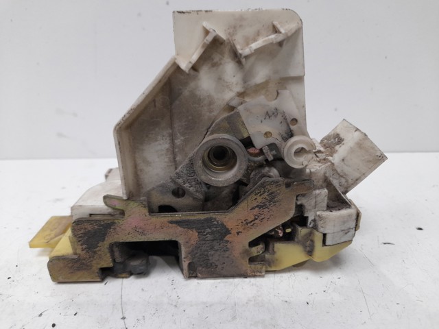 Fecho da porta traseira esquerda 96BGF26413BP FORD