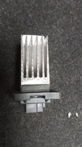 Resistor (resistência) de ventilador de forno (de aquecedor de salão) 972353K100 HYUNDAI