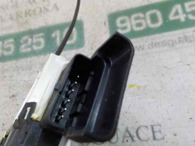 Fecho da porta dianteira esquerda 9800625680 PEUGEOT