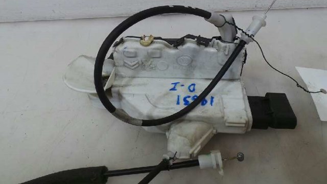 Fecho da porta dianteira esquerda 9800625680 PEUGEOT