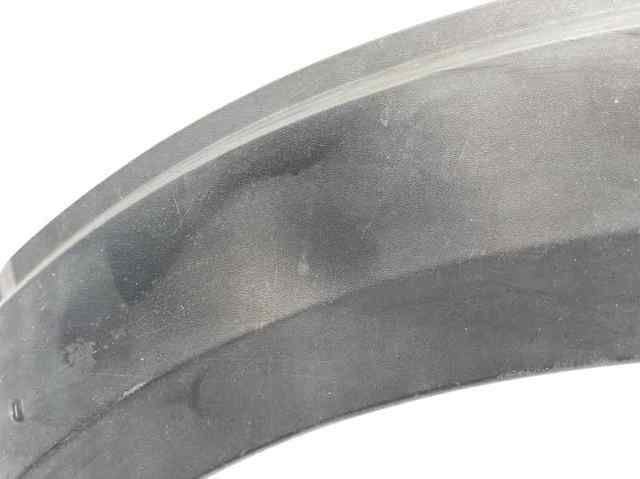 Expansor (placa sobreposta) de arco do pára-lama dianteiro esquerdo 9800761 BMW