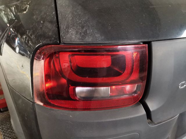 Lanterna traseira esquerda 9800916180 PEUGEOT