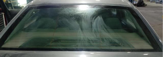 Vidro traseiro 9805998080 PEUGEOT