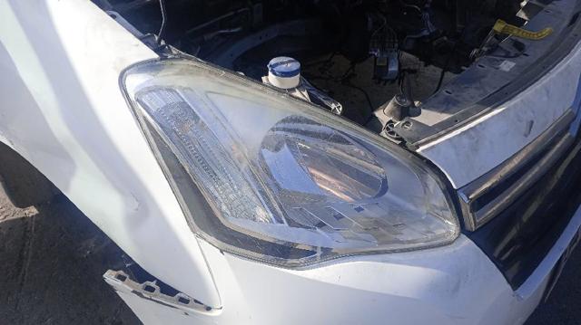 Luz direita 9806306580 PEUGEOT