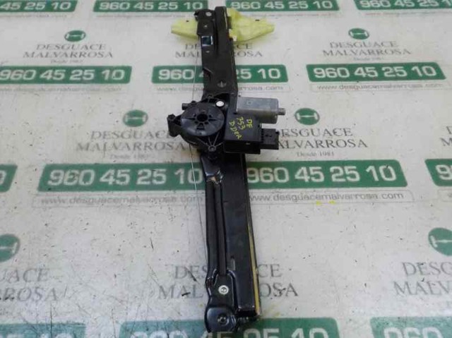 Mecanismo de acionamento de vidro da porta dianteira direita 9808388480 PEUGEOT