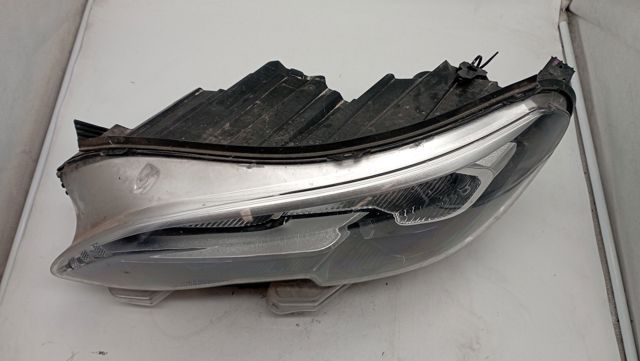 Luz esquerda 9808567780 PEUGEOT