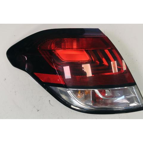 Lanterna traseira esquerda externa 9808624480 PEUGEOT