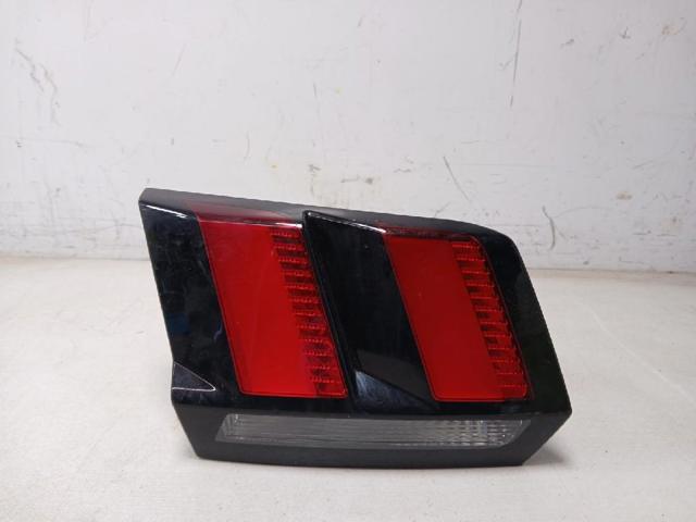 Lanterna traseira esquerda interna 9810477880 PEUGEOT