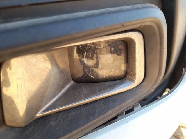 Luzes de nevoeiro esquerdas/direitas 9811333380 PEUGEOT