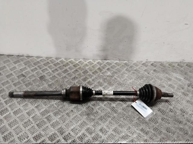 Semieixo (acionador) dianteiro direito 9813328680 OPEL