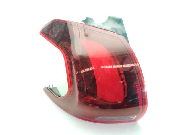 Lanterna traseira esquerda externa 9814747880 PEUGEOT