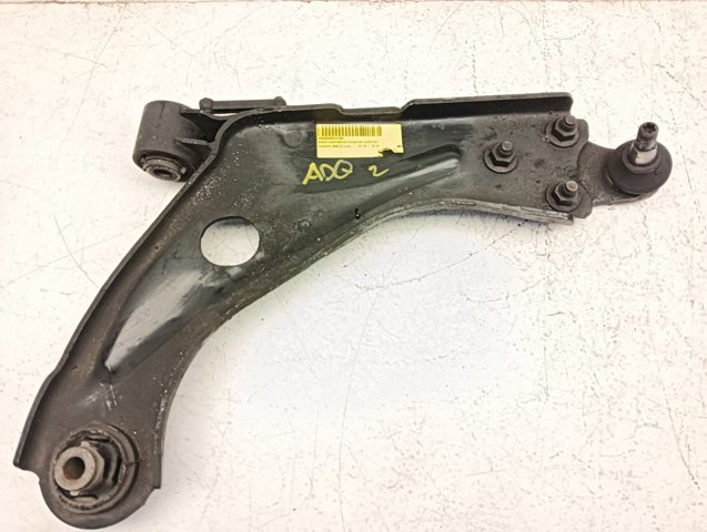 Bloco silencioso dianteiro do braço oscilante inferior 9816380380 PEUGEOT