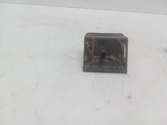 9818534980 Peugeot/Citroen