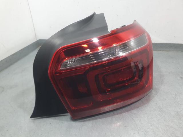 Lanterna traseira direita 9818810280 PEUGEOT