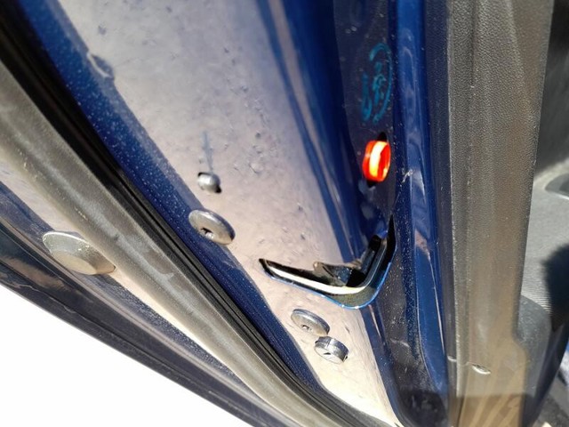 Fecho da porta traseira esquerda 9819026680 PEUGEOT