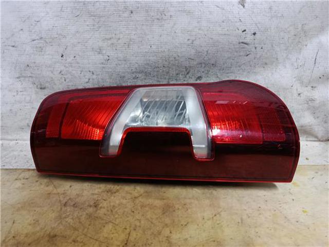 Lanterna traseira esquerda 9819235880 OPEL