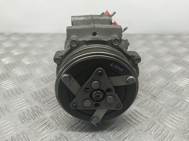 Compressor de aparelho de ar condicionado 9819711380 PEUGEOT