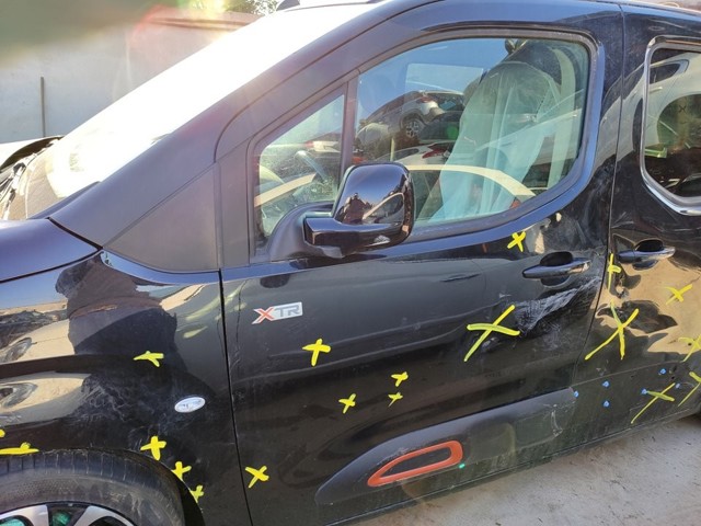 Porta dianteira esquerda 9820423380 PEUGEOT