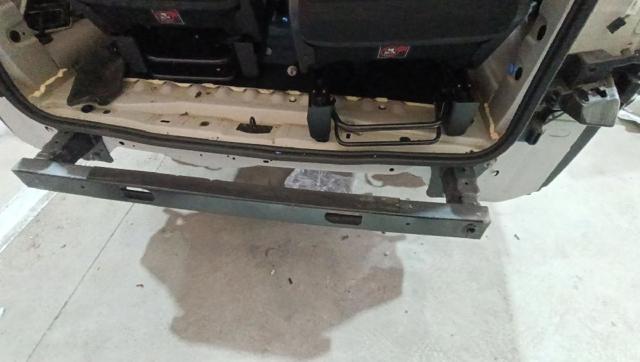 Reforçador do pára-choque traseiro 9822105380 PEUGEOT