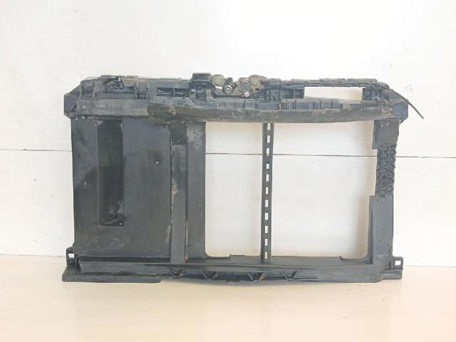 Suporte do radiador montado (painel de montagem de fixação das luzes) 9823719380 OPEL