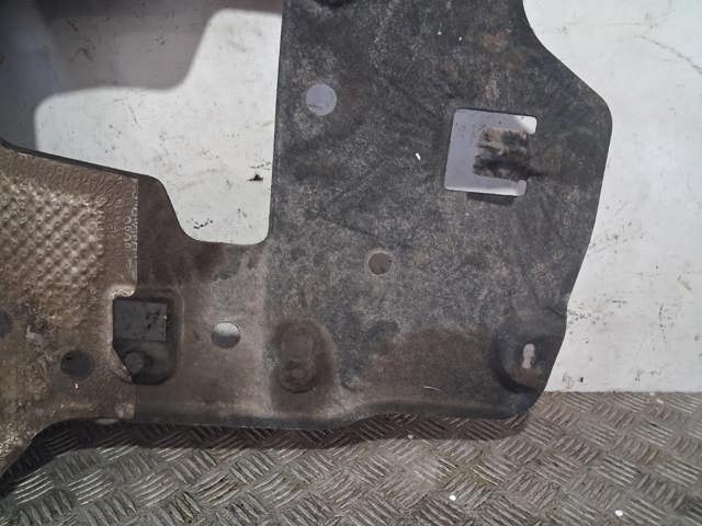Proteção de motor dianteira 9824226080 OPEL