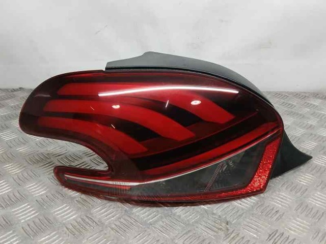Lanterna traseira esquerda 9825601280 PEUGEOT