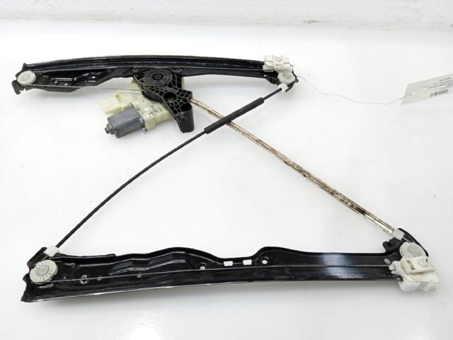 Mecanismo de acionamento de vidro da porta dianteira esquerda 9826079580 PEUGEOT