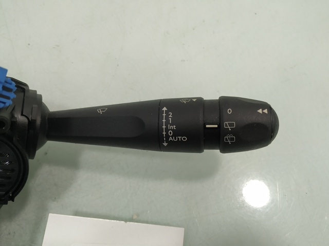 Comutador instalado na coluna da direção, montado 98262682ZD PEUGEOT