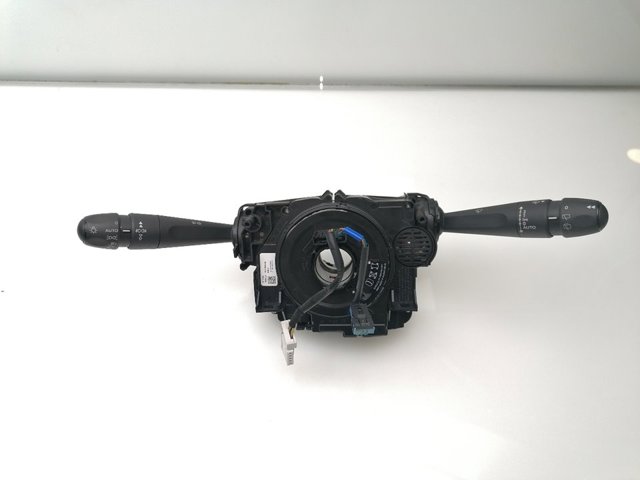 Comutador instalado na coluna da direção, montado 98262682ZD PEUGEOT
