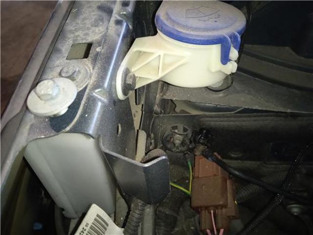 Tanque de fluido para lavador de vidro 9826400680 PEUGEOT