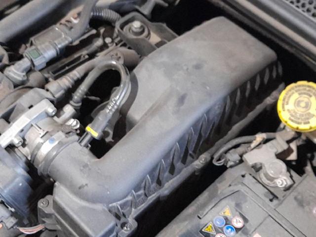 Caixa de filtro de ar 9826454780 PEUGEOT
