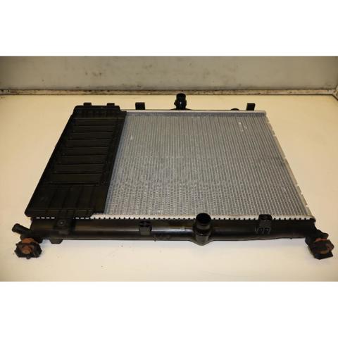 Radiador de esfriamento de motor 9827174680 FIAT
