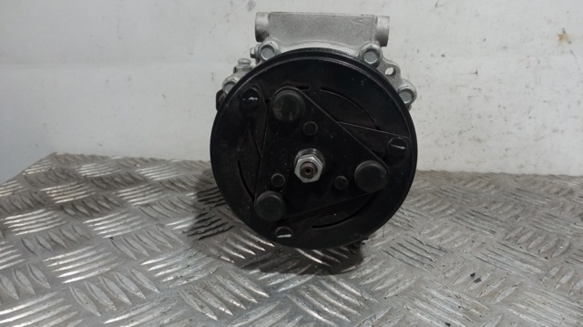 Compressor de aparelho de ar condicionado 9827596080 PEUGEOT