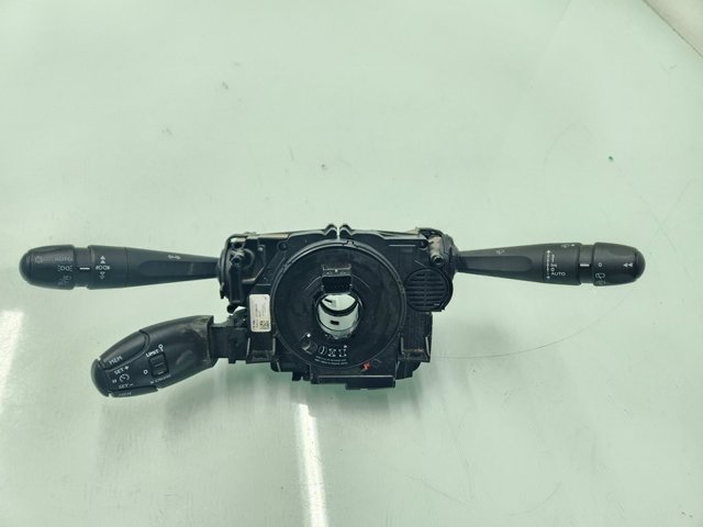 Comutador instalado na coluna da direção, montado 98312569ZD PEUGEOT