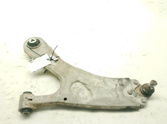 Braço oscilante inferior esquerdo de suspensão dianteira 9831682580 PEUGEOT