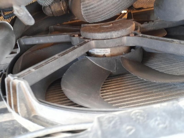 Difusor do radiador de esfriamento, montado com motor e roda de aletas 9836638080 PEUGEOT