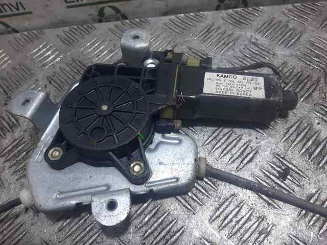 Mecanismo de acionamento de vidro da porta dianteira esquerda 9881002100 HYUNDAI